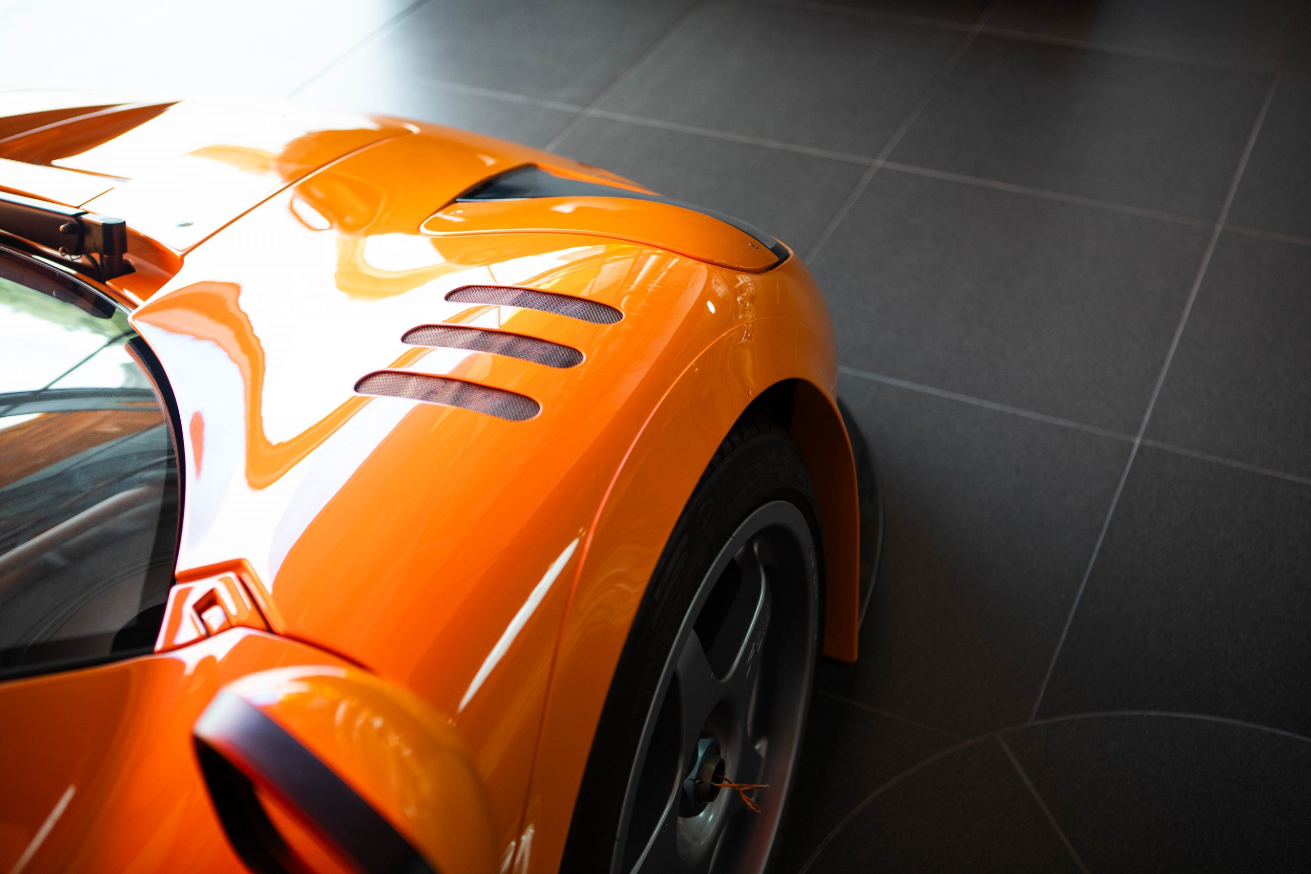 Featured image for “McLaren Technology Centre”
